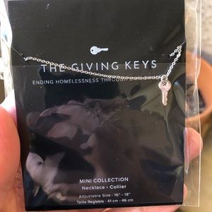 NECKLACE The Giving Keys Mini Collection “Believe”